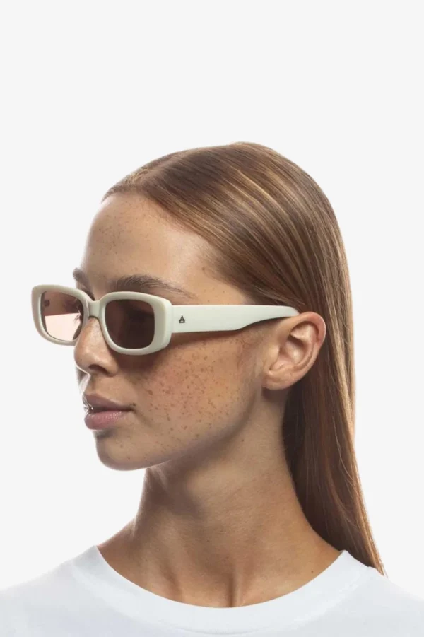 LAMARQUE Accessories | AIRE | Ceres Sunglasses Ivory